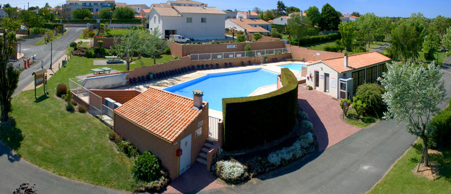 piscine chauffée - camping Val-Vert - Royan - charente-maritime