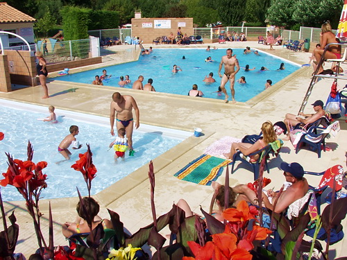 piscine chauffée du camping Val-Vert - charente-maritime